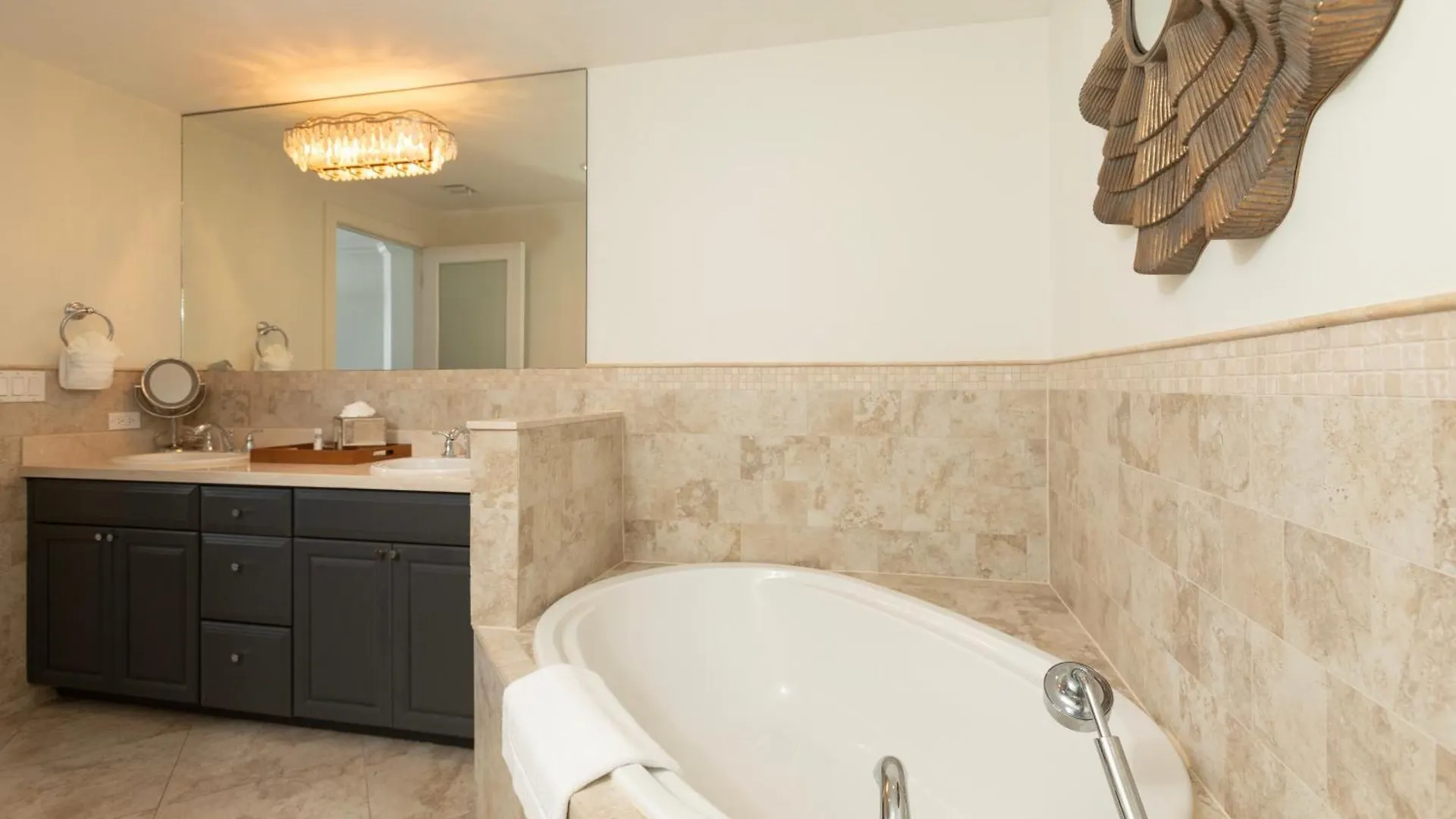 Apartman South Bay Beach Club 36 Penthouse - 3 Bedroom 3 Bathroom Unit George Town