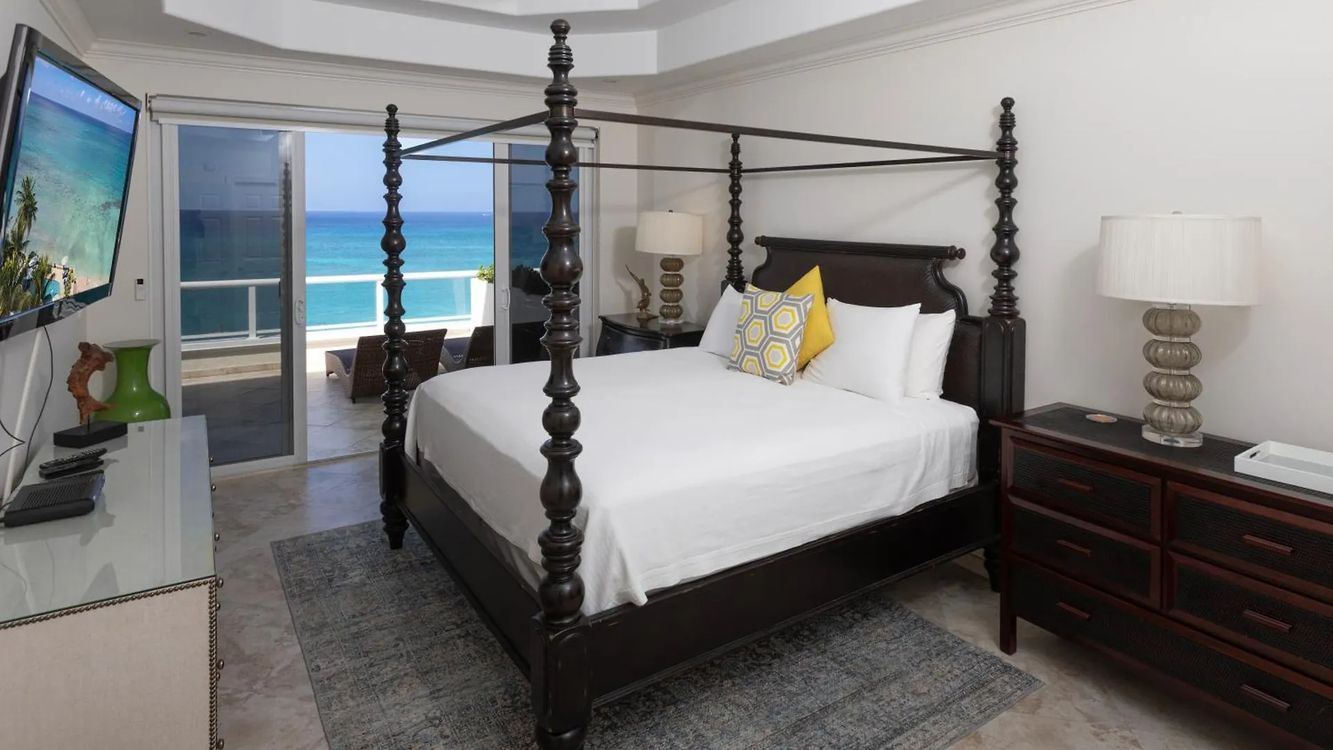 South Bay Beach Club 36 Penthouse - 3 Bedroom 3 Bathroom Unit George Town Apartman