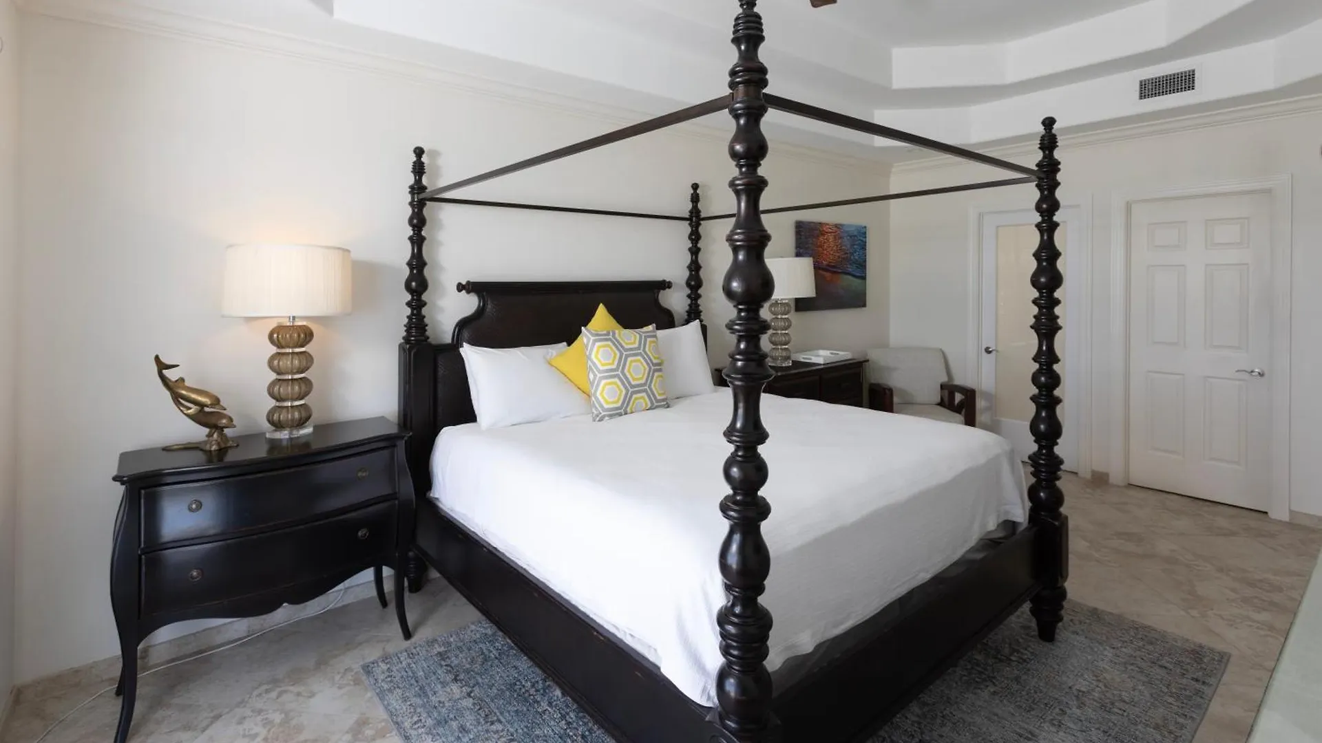 Apartman South Bay Beach Club 36 Penthouse - 3 Bedroom 3 Bathroom Unit George Town
